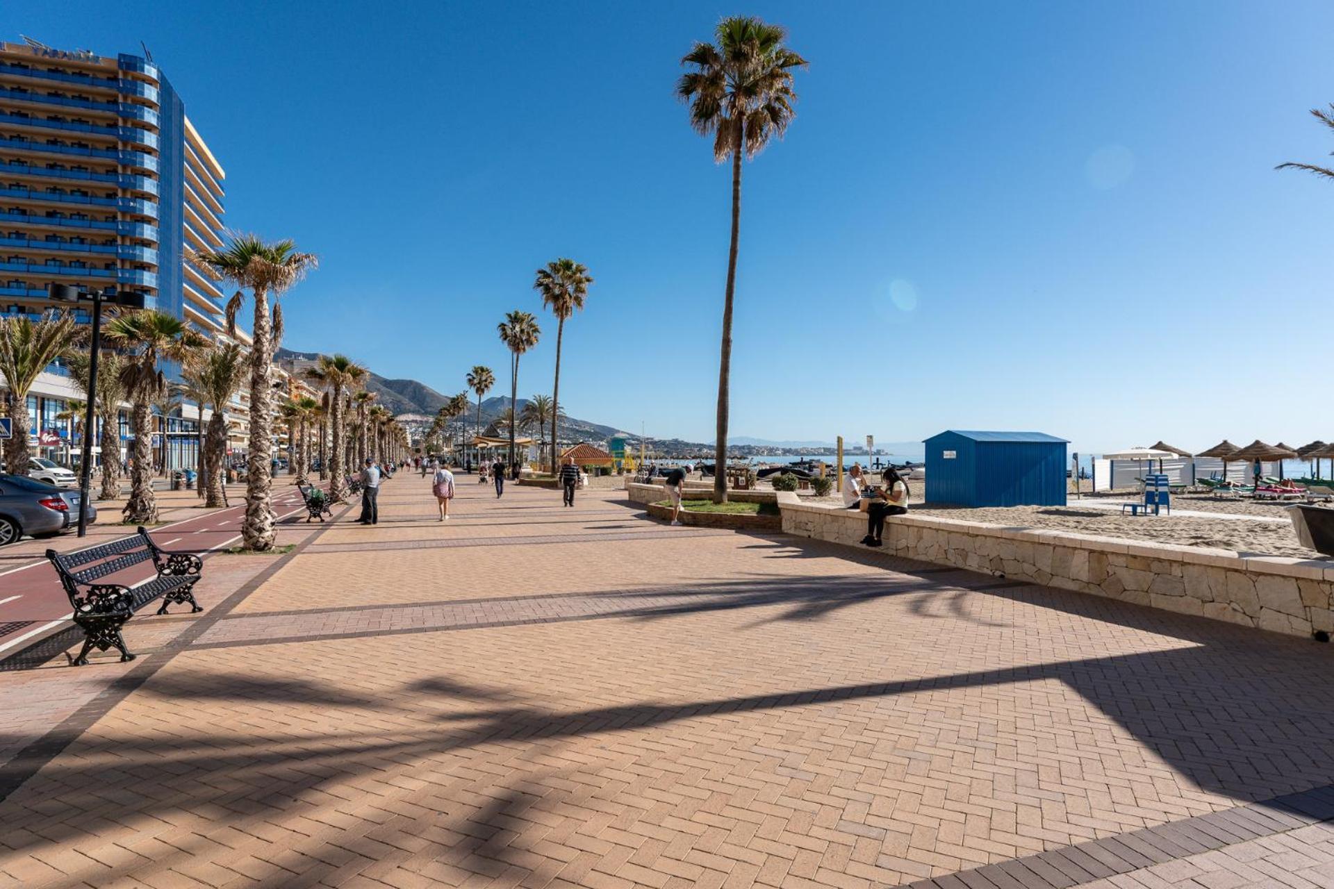 Malagasuite Fuengirola Beach & Sun מראה חיצוני תמונה